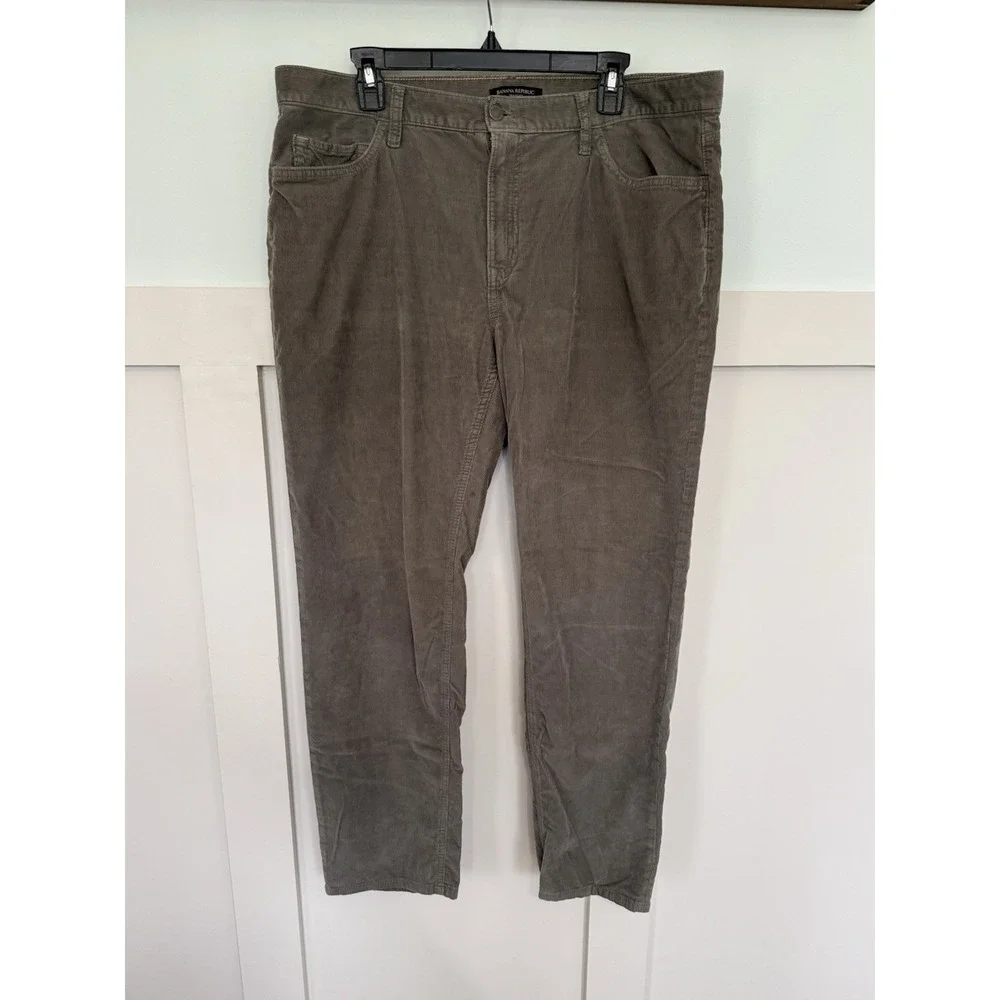 Banana Republic Traveler Corduroy Pants Men's 36x32 Grey Green Wrinkle Resistant